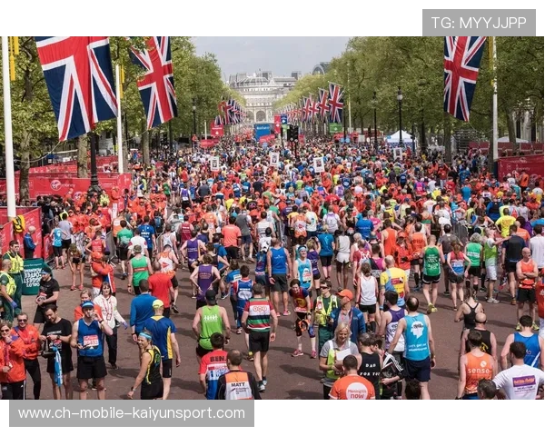 伦敦马拉松纪录刷新，跑者创造历史，伦敦马拉松2021视频